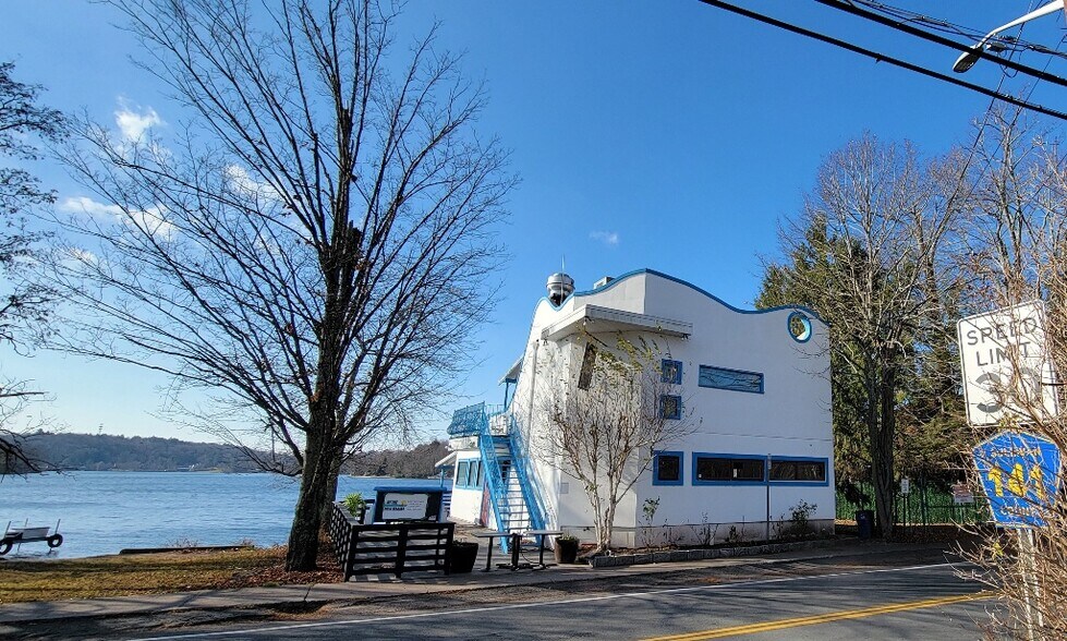 More Photos Of 13 Horseshoe Lake Rd, Kauneonga Lake Restaurant For Sale