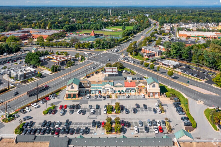 More Photos Of 12101-12175 Darnestown Rd, Gaithersburg Unknown For Lease