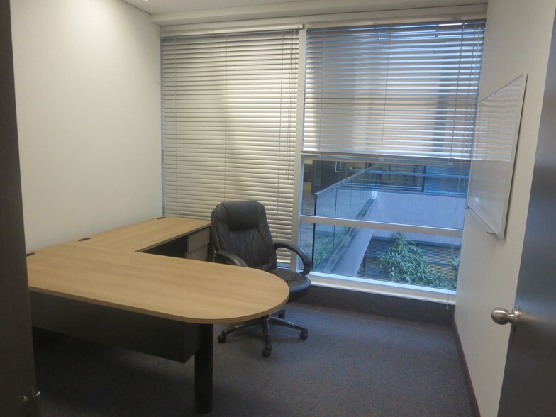 More Photos Of 6025 11th St SE, Calgary Office For Lease