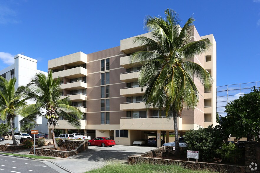 More Photos Of 1055 Ala Napunani St, Honolulu Apartments For Sale