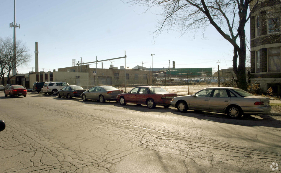 Primary Photo Of 4937 W Grand Ave, Chicago Land For Sale