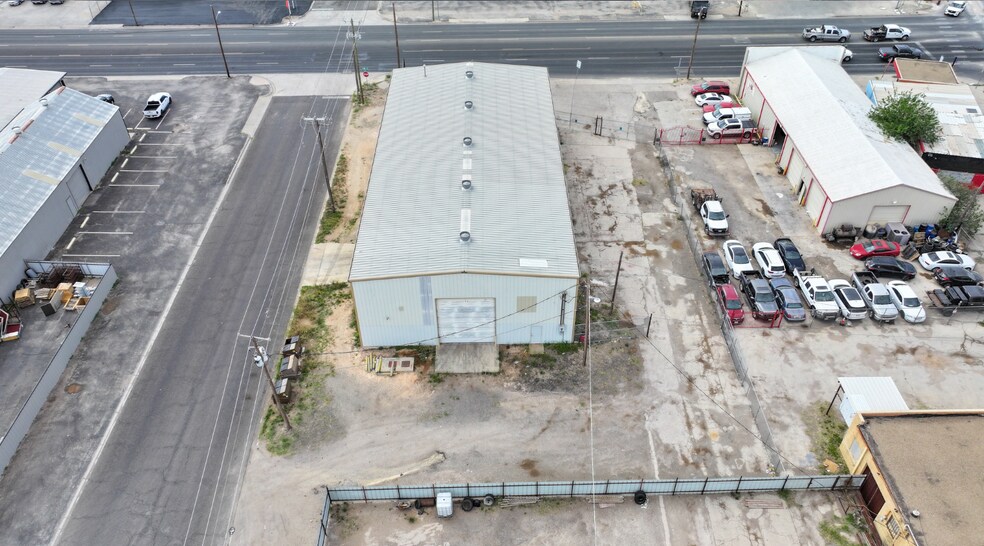 More Photos Of 1900 W 2nd St, Odessa Industrial For Lease