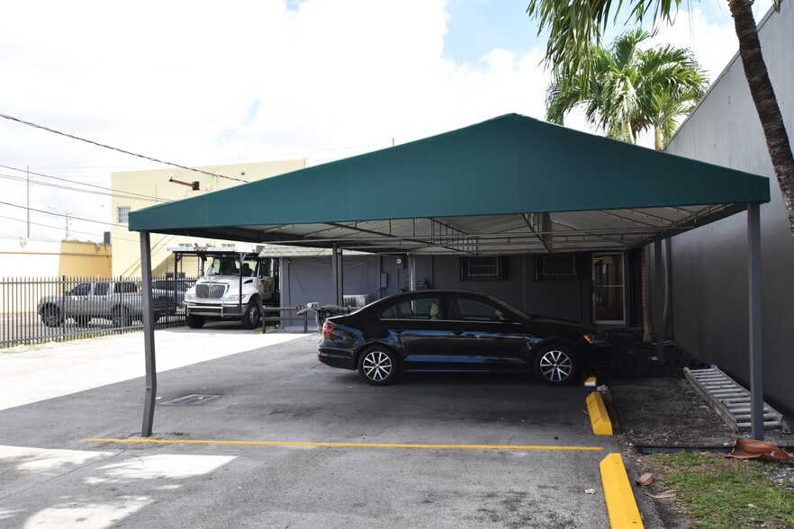 More Photos Of 1772 W Flagler St, Miami Medical For Sale