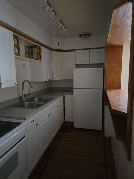 More Photos Of 813 W Berry St, Fort Wayne Apartments For Sale