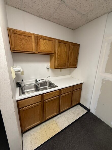 More Photos Of University Dr @ University Dr. & 1st Ave., N., Fargo Unknown For Lease