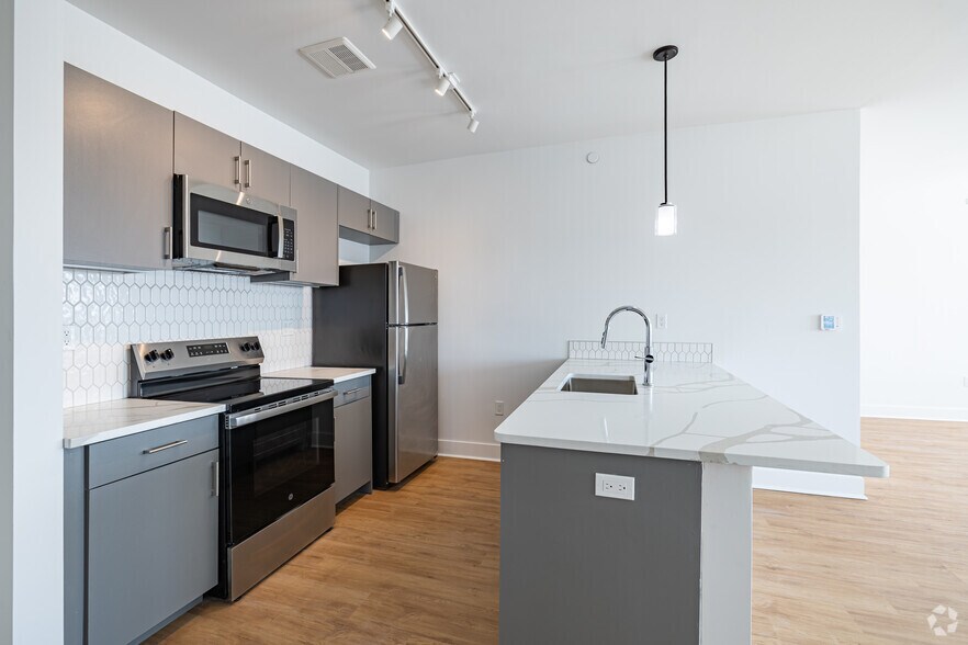 More Photos Of 1 E Main St, Bound Brook Apartments For Lease