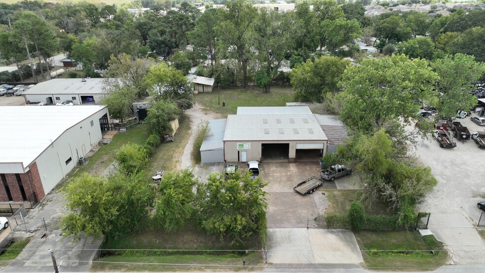 Primary Photo Of 9303 Zaka Rd, Houston Manufacturing For Sale