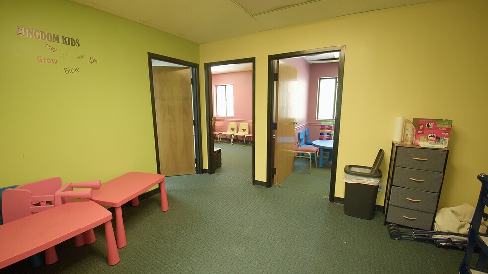 More Photos Of 3299 Northcrest Rd, Atlanta Office For Sale