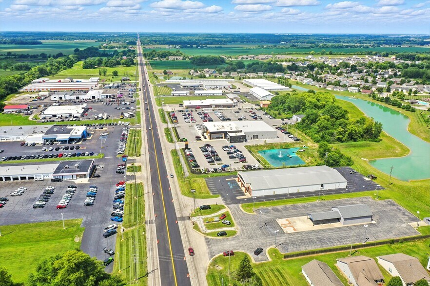 More Photos Of 2382 W Main St, Greenfield Auto Dealership For Sale
