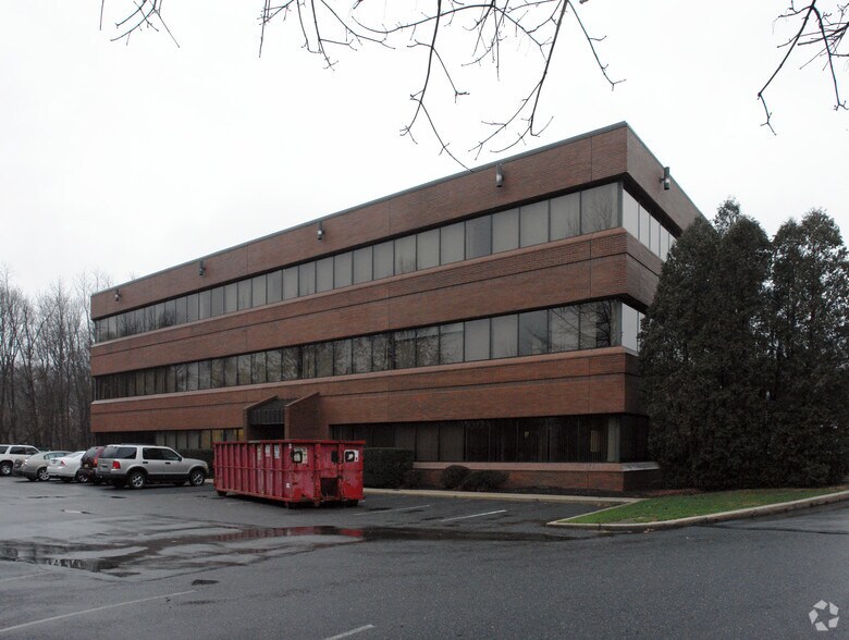 More Photos Of 100 Granite Dr, Media Medical For Lease