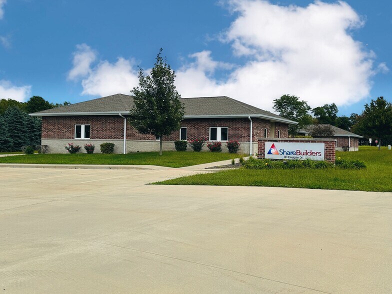 More Photos Of 90 Eastgate Dr, Washington Medical For Sale