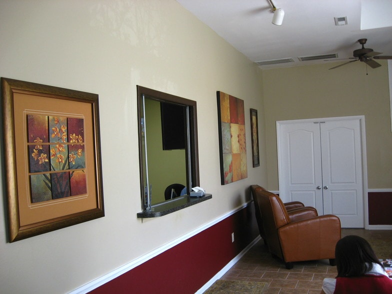 More Photos Of 704 Keystone Ct, Fayetteville Medical For Lease