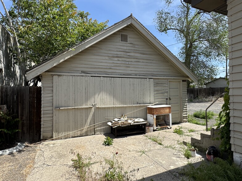 More Photos Of 120 9th Ave N, Buhl Multifamily For Sale