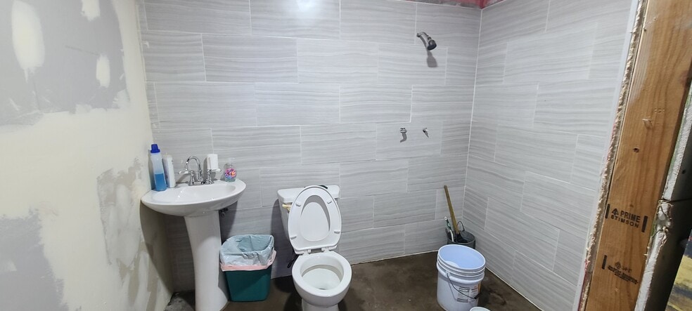 More Photos Of 3665 Imperial Ave, San Diego Land For Sale