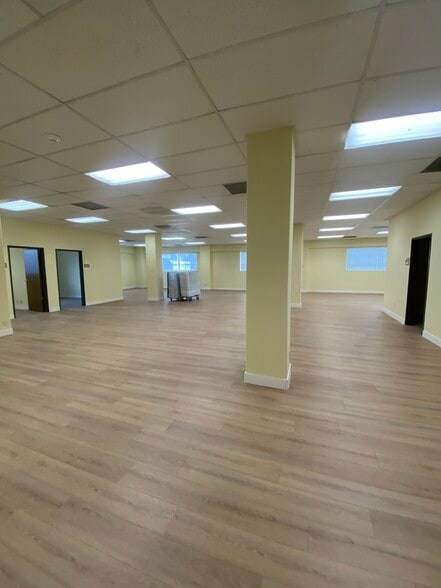 More Photos Of 2675-2677 Zoe Ave, Huntington Park Loft Creative Space For Lease