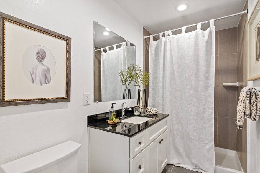 More Photos Of 1006 Court Ln, Concord Apartments For Sale