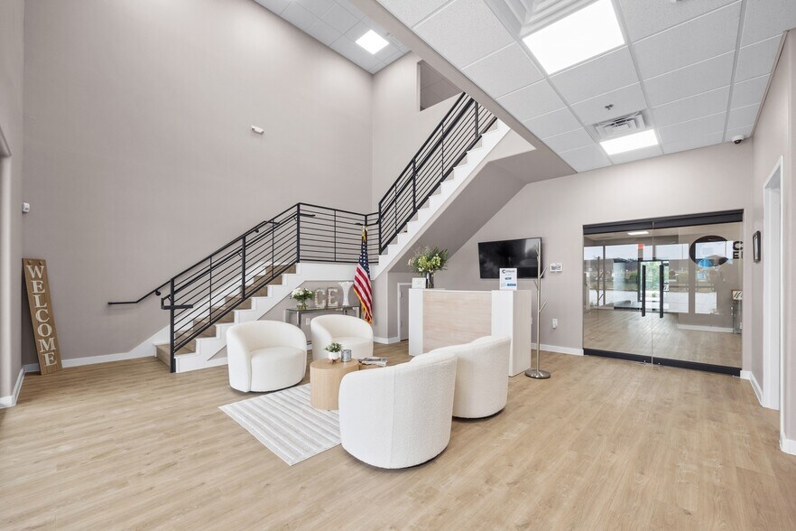 More Photos Of 730 S Bell Blvd, Cedar Park Office For Lease