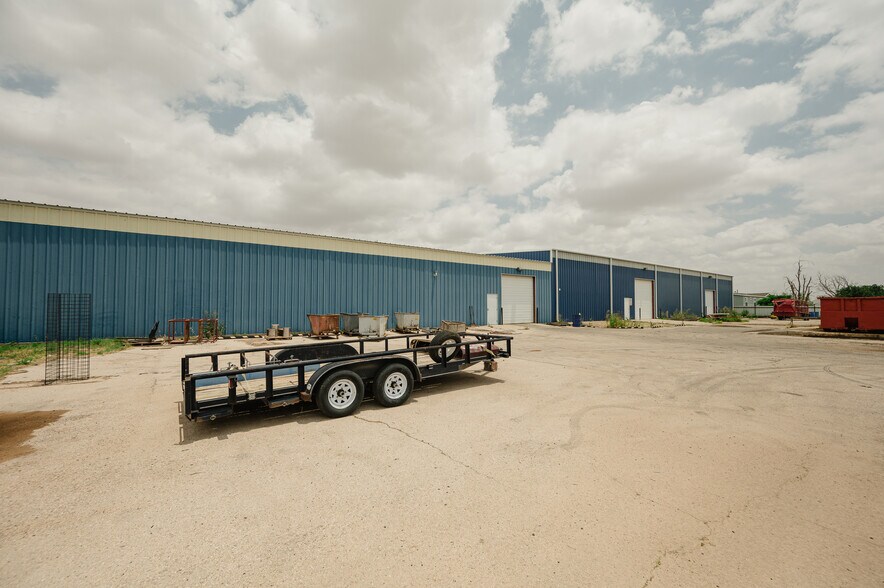 More Photos Of 12915 W County Road 122, Odessa Warehouse For Sale