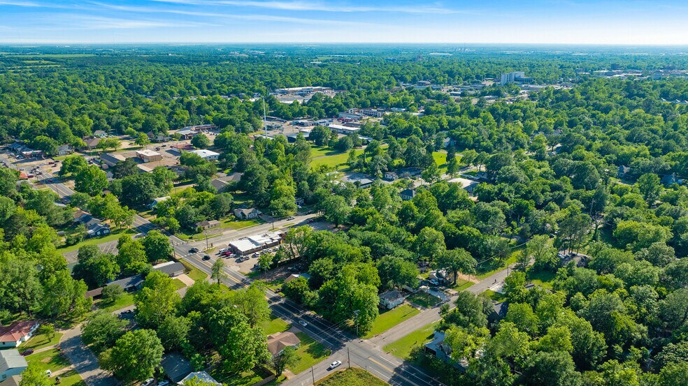 More Photos Of 1975 E Cherry St, Paris Land For Sale