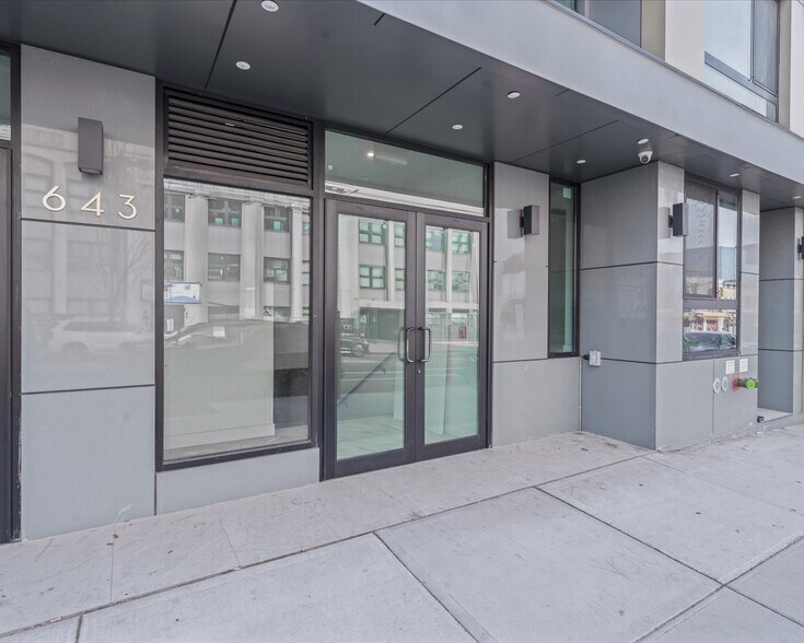 More Photos Of 643 5th Ave, Brooklyn Apartments For Lease
