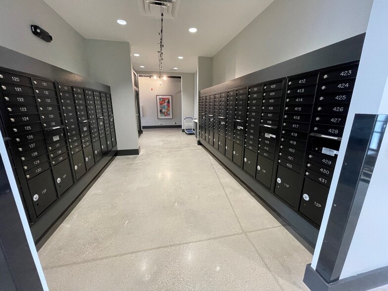 More Photos Of 1400 Main St, Clarksville Apartments For Lease