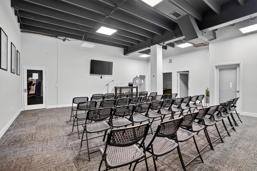 More Photos Of 945 W 15th St, Riviera Beach Warehouse For Sale