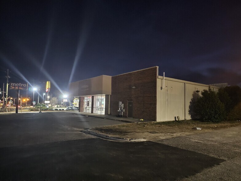 More Photos Of 597 Whitman St, Orangeburg Freestanding For Sale