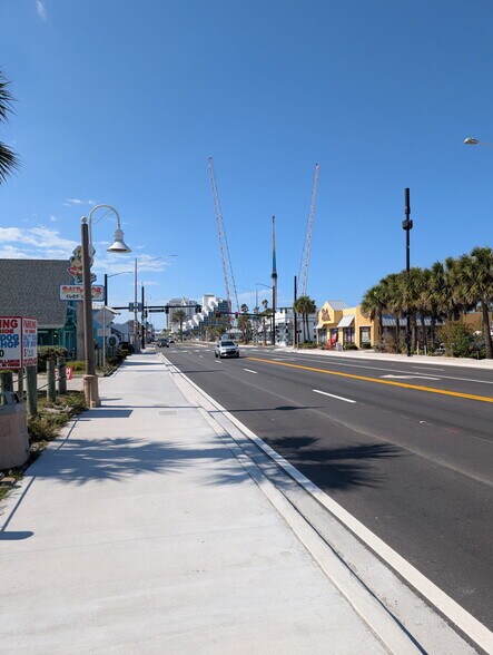 More Photos Of 128 S Atlantic Ave, Daytona Beach Freestanding For Sale