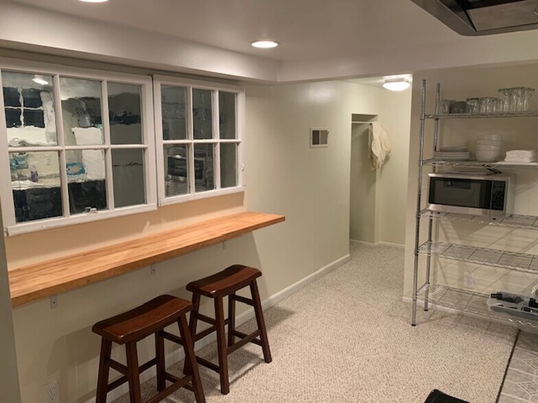 More Photos Of 1302 N 49th St, Seattle Apartments For Sale