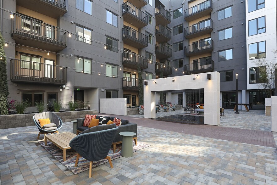 More Photos Of 1100 Webster St, Oakland Apartments For Lease