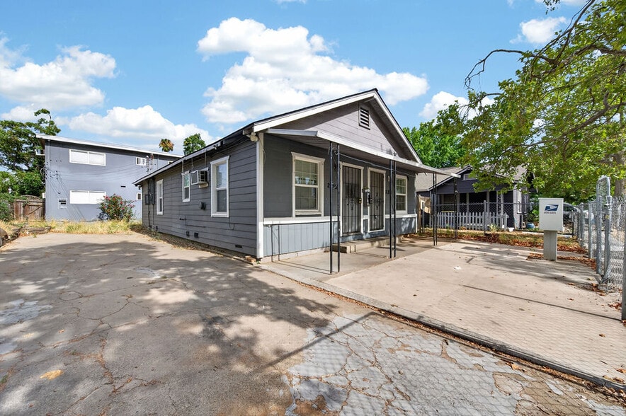 More Photos Of 2390-2398 Oakmont St, Sacramento Apartments For Sale