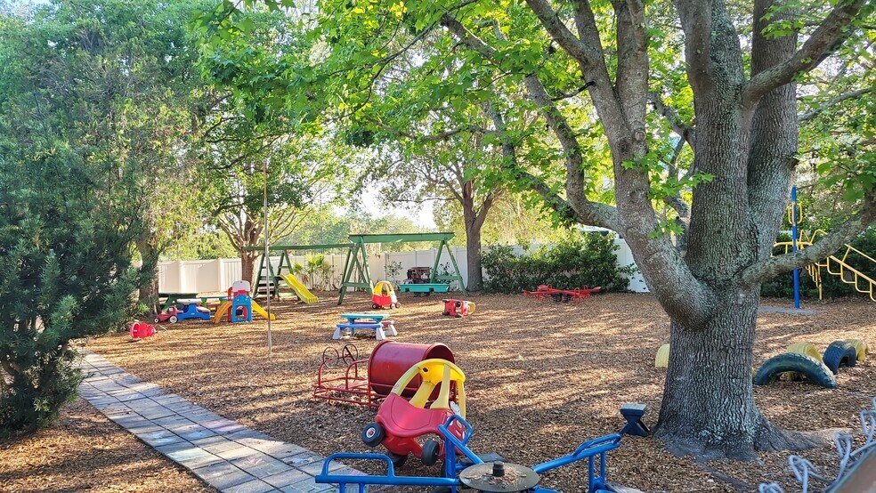 More Photos Of 100 S Grand Hwy, Clermont Schools For Sale