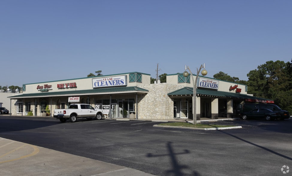 More Photos Of 6424-6578 W FM-1960, Houston Unknown For Lease