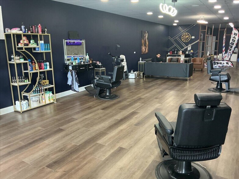 More Photos Of 12035 Shiloh Rd, Dallas Unknown For Lease