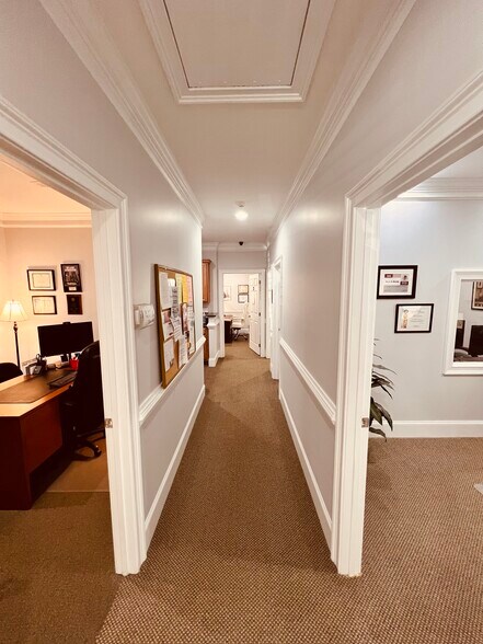 More Photos Of 2255 Sewell Mill Rd NE, Marietta Office For Sale