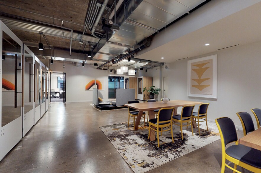 More Photos Of 311 W Monroe St, Chicago Coworking Space