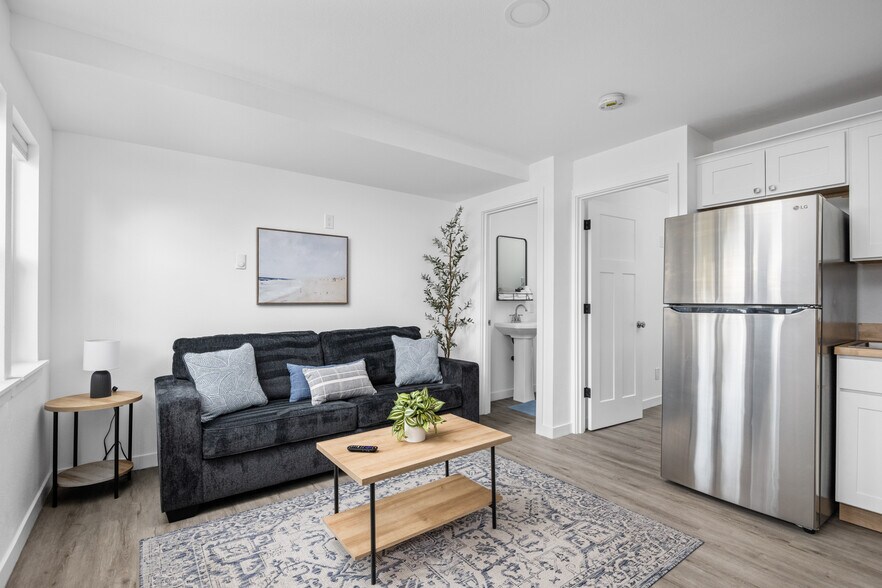 More Photos Of Ocean Rogue Inn, Rockaway Beach Hospitality For Sale