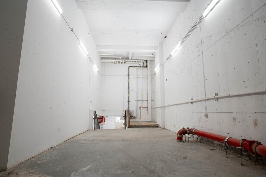 More Photos Of 25 Great Jones St, New York Apartments For Lease