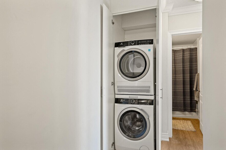More Photos Of 143 Main St, Dartmouth Apartments For Sale