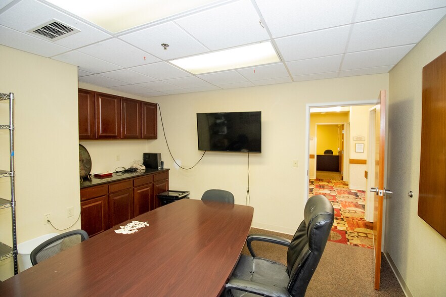 More Photos Of 224 E Central Ave, Andover Rehabilitation Center For Sale