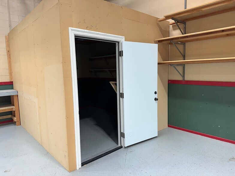 More Photos Of 1805 Laguna Canyon Rd, Laguna Beach Warehouse For Lease