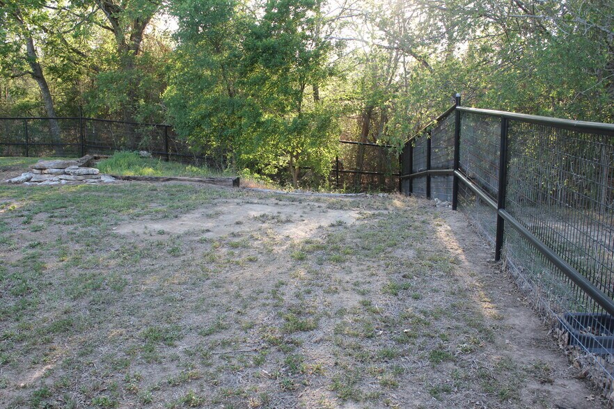 More Photos Of 986 Shiloh Rd, Bastrop Land For Sale