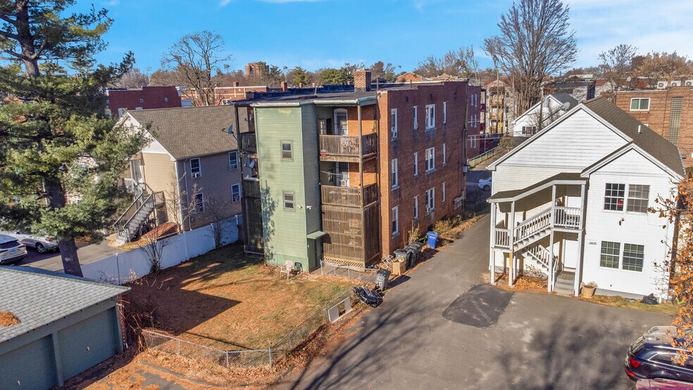 More Photos Of 45 School St, Hartford Apartments For Sale