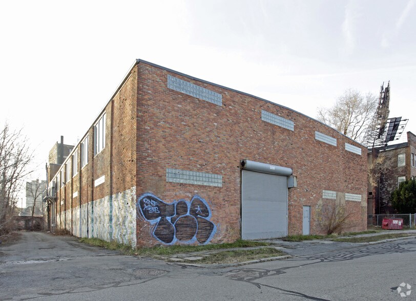 More Photos Of 38-60 Hendrie St, Detroit Service For Sale