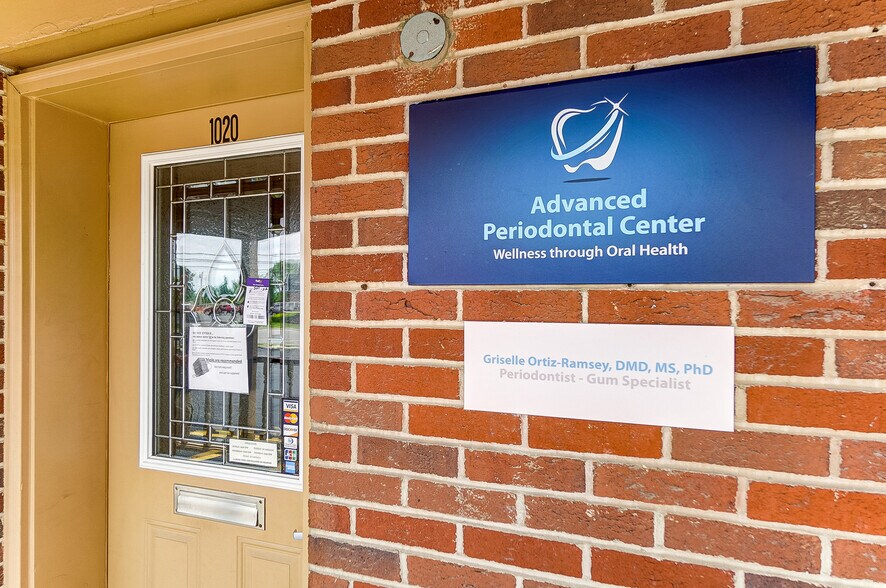 More Photos Of 1010-1090 N Market St, Troy Medical For Lease