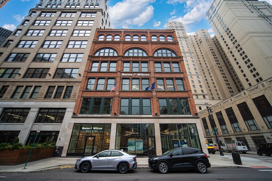 More Photos Of 119 State St, Detroit Office For Sale