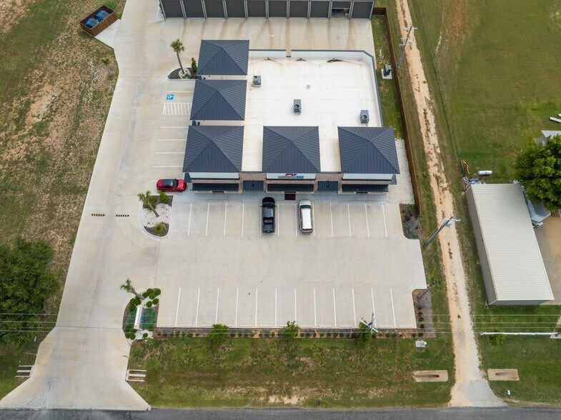 More Photos Of 5536 FM 933 #101, Whitney Flex For Lease