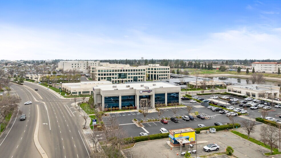 More Photos Of 7060 N Fresno St, Fresno Office For Lease