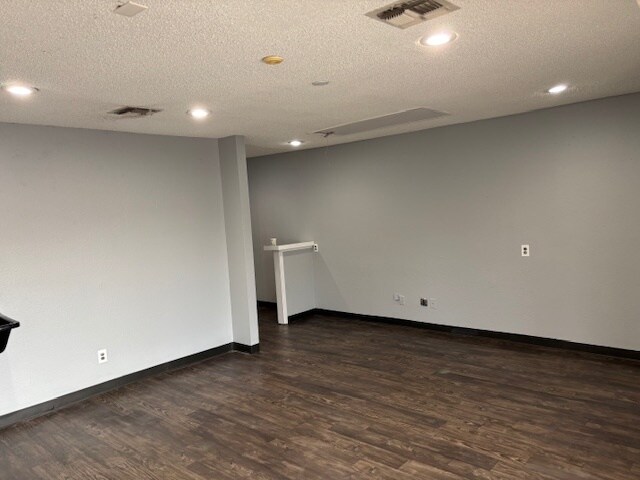 More Photos Of 400 Chisholm Valley Dr, Round Rock Unknown For Lease