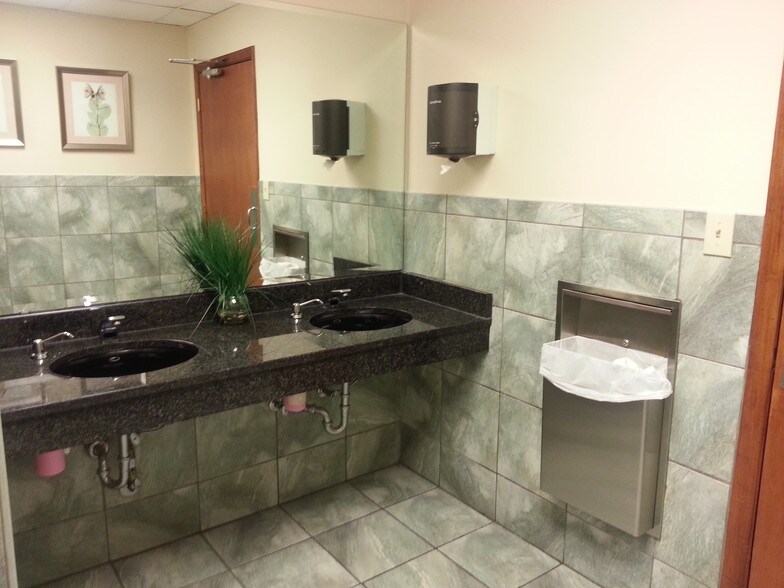 More Photos Of 3401 Norman Berry Dr, Atlanta Office For Lease